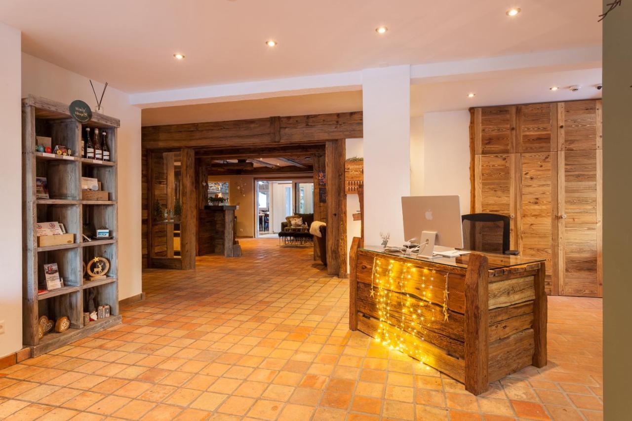 Jaegerhof Serviced Apartements Zermatt Exterior photo