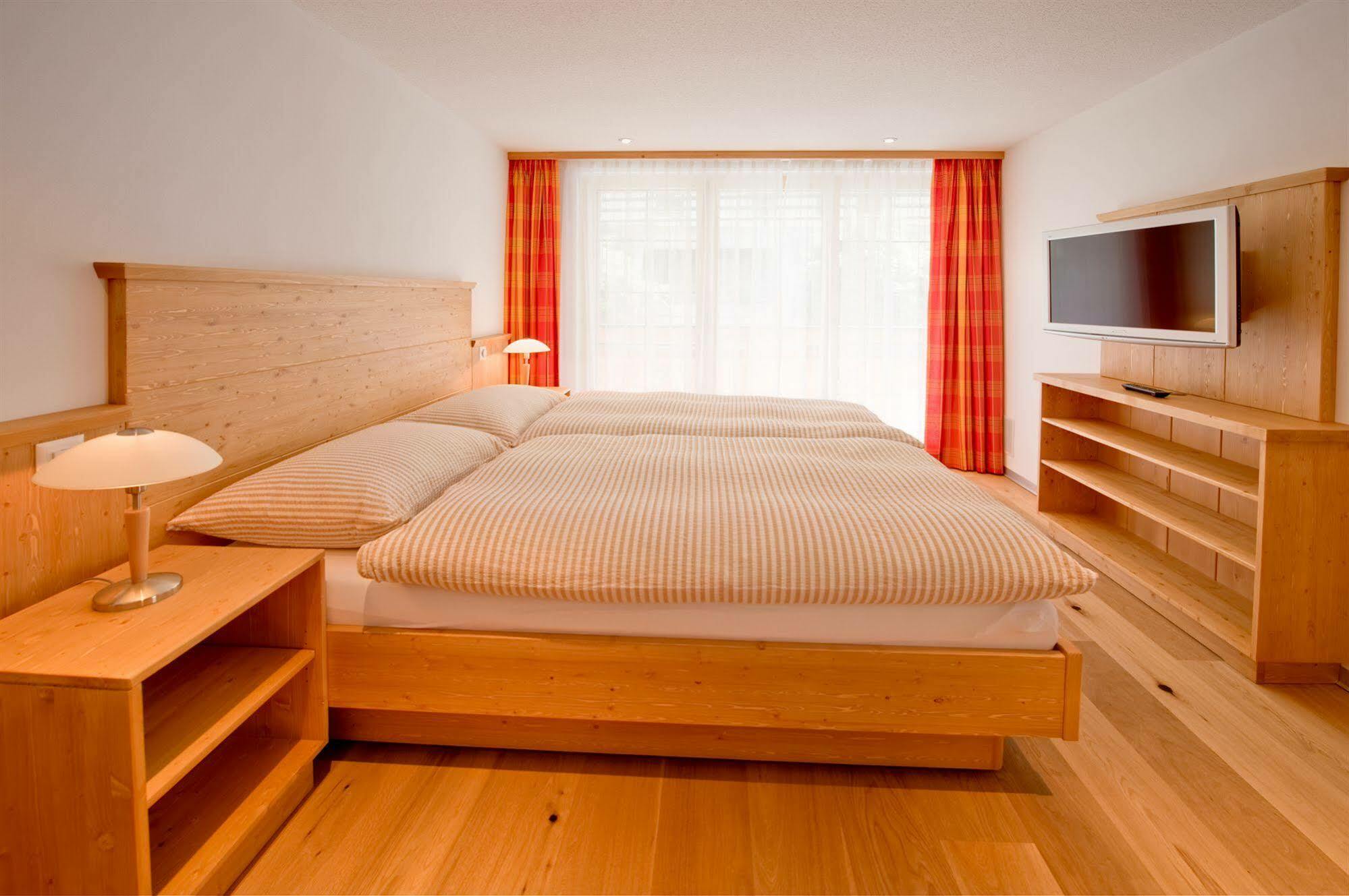 Jaegerhof Serviced Apartements Zermatt Exterior photo