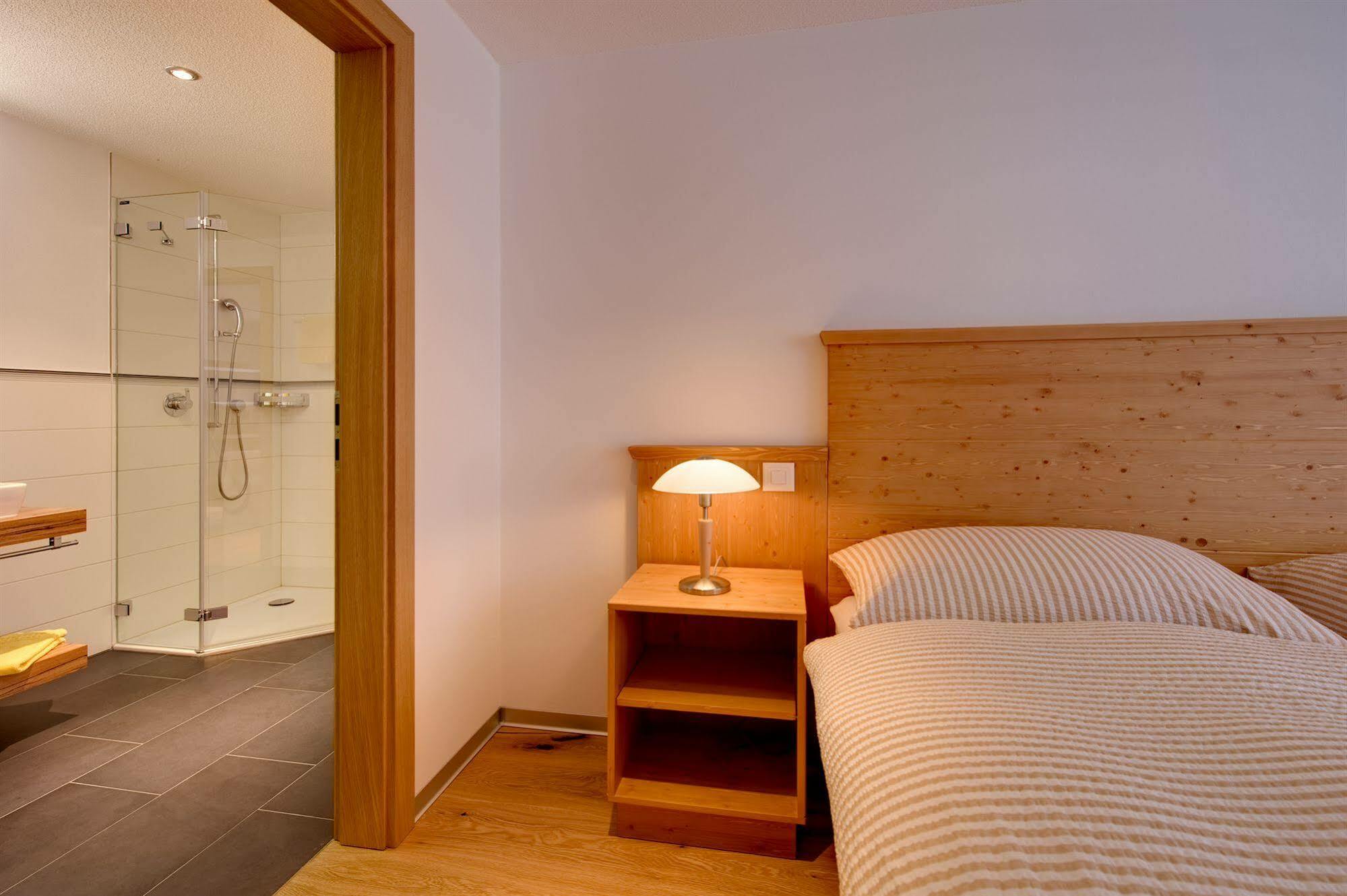 Jaegerhof Serviced Apartements Zermatt Exterior photo